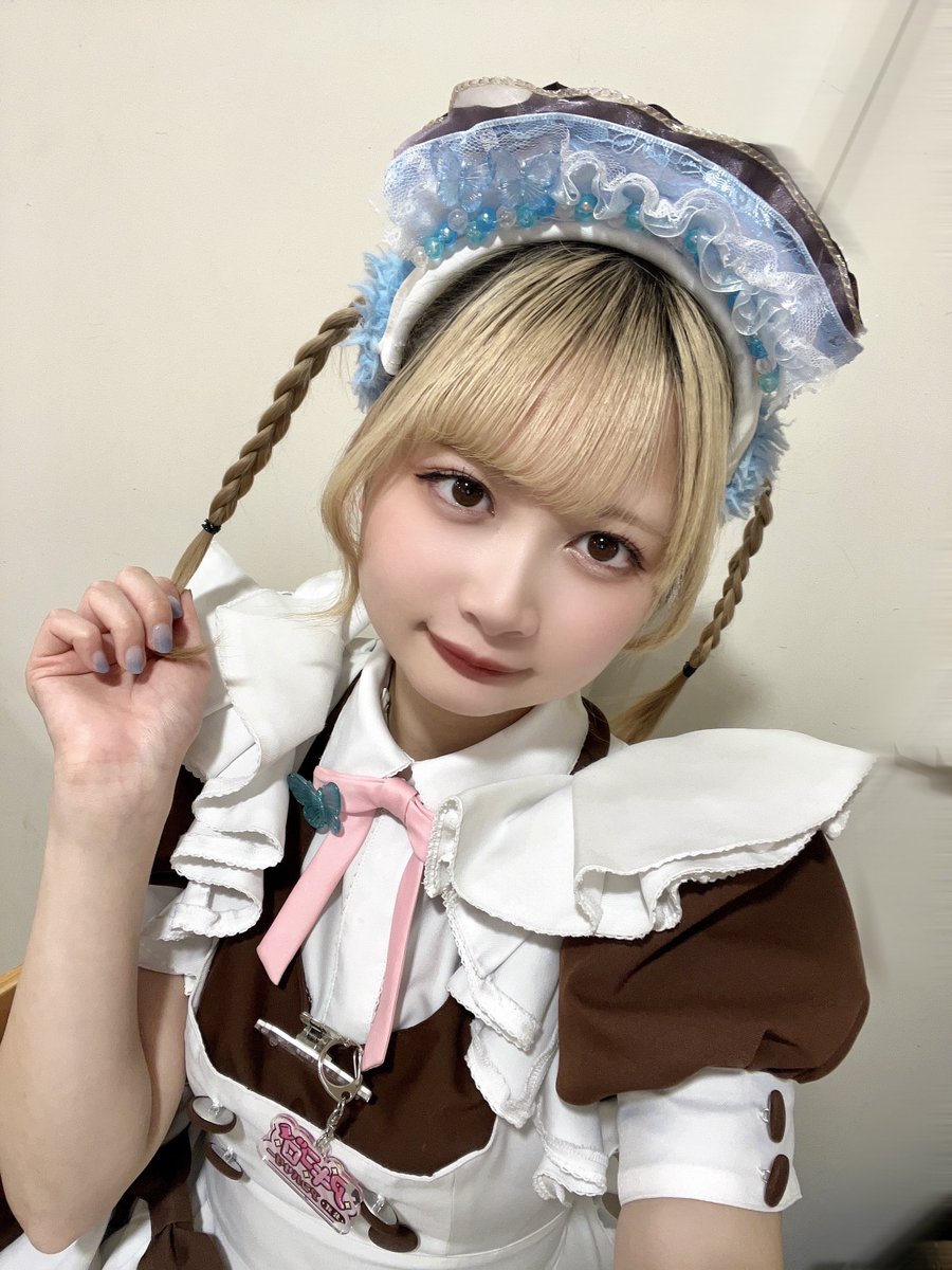 ∞(｡ ¨̮ ｡)∞