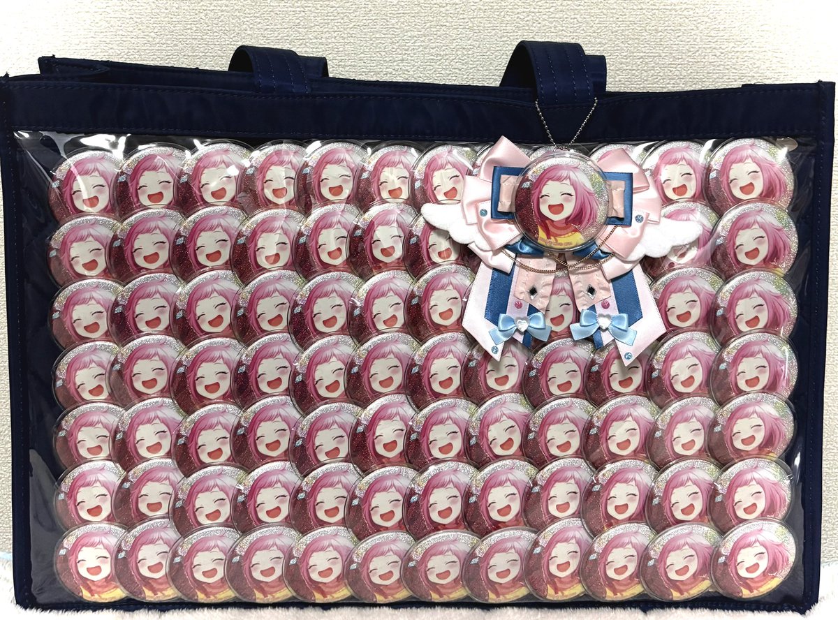 えむちゃんのA3痛バ完成した！！！！ もうとんでもなく可愛いでしょー