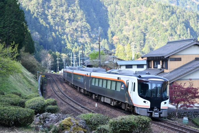 JR東海新型「HC85系」7/1デビュー、6月に「キハ85系」と揃って高山駅