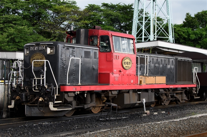 京都鉄博、「SLスチーム号」けん引機に嵯峨野観光鉄道DE10が登場！ 26