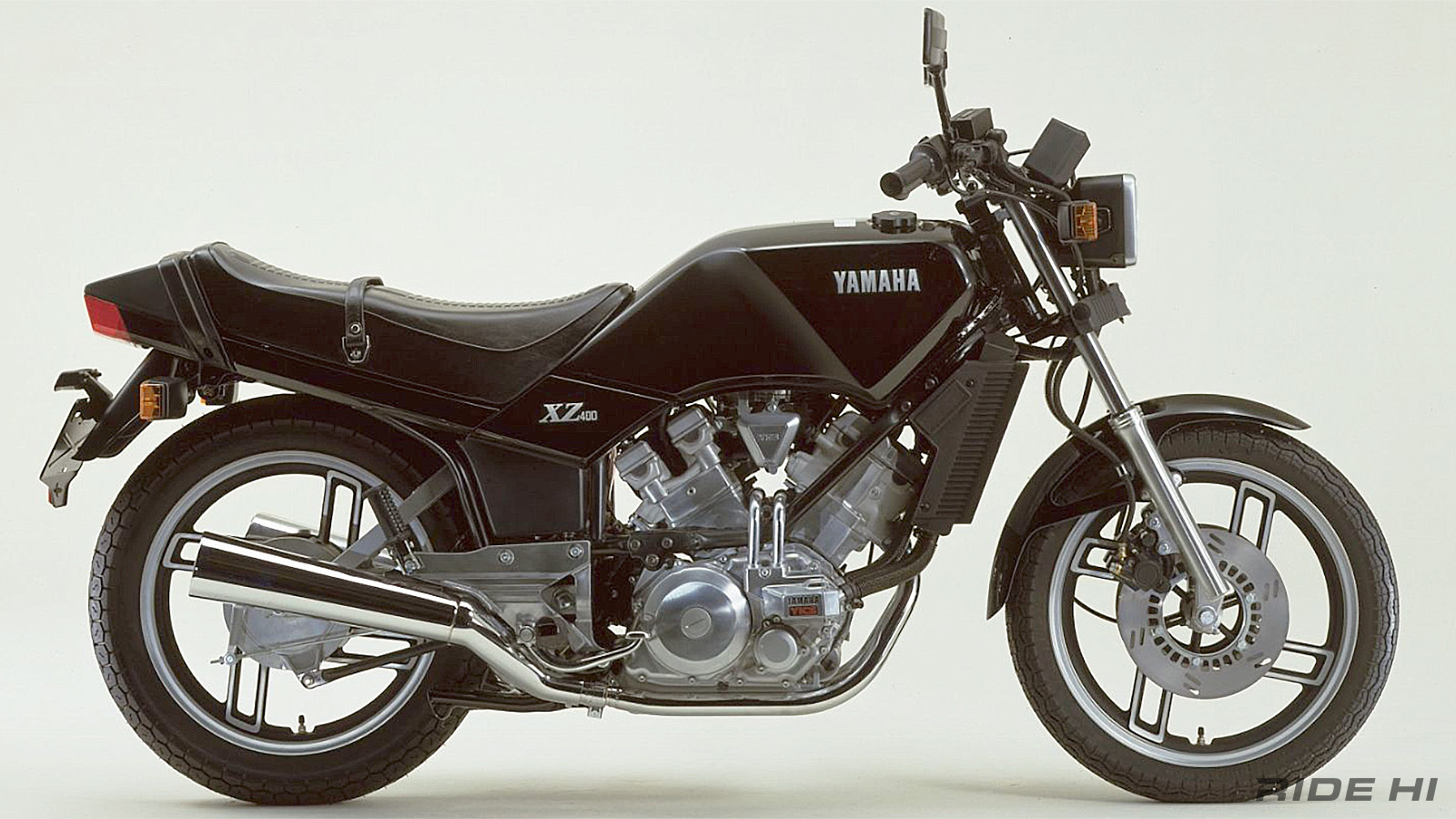 XZ400が目指したのは2気筒の水冷DOHC4バルブスーパースポーツ！【この