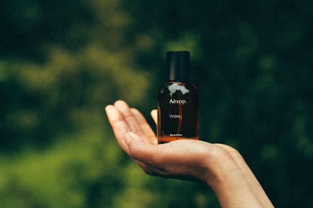 翻開Aesop 香水新篇章：第一支「茶香水」Virēre 為什麼讓人期待？