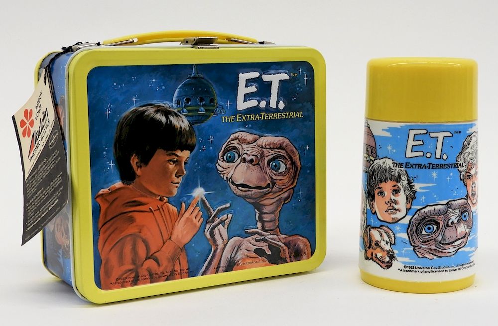 1982 Aladdin E.T. The Extra-Terrestrial Lunch Box sold at auction