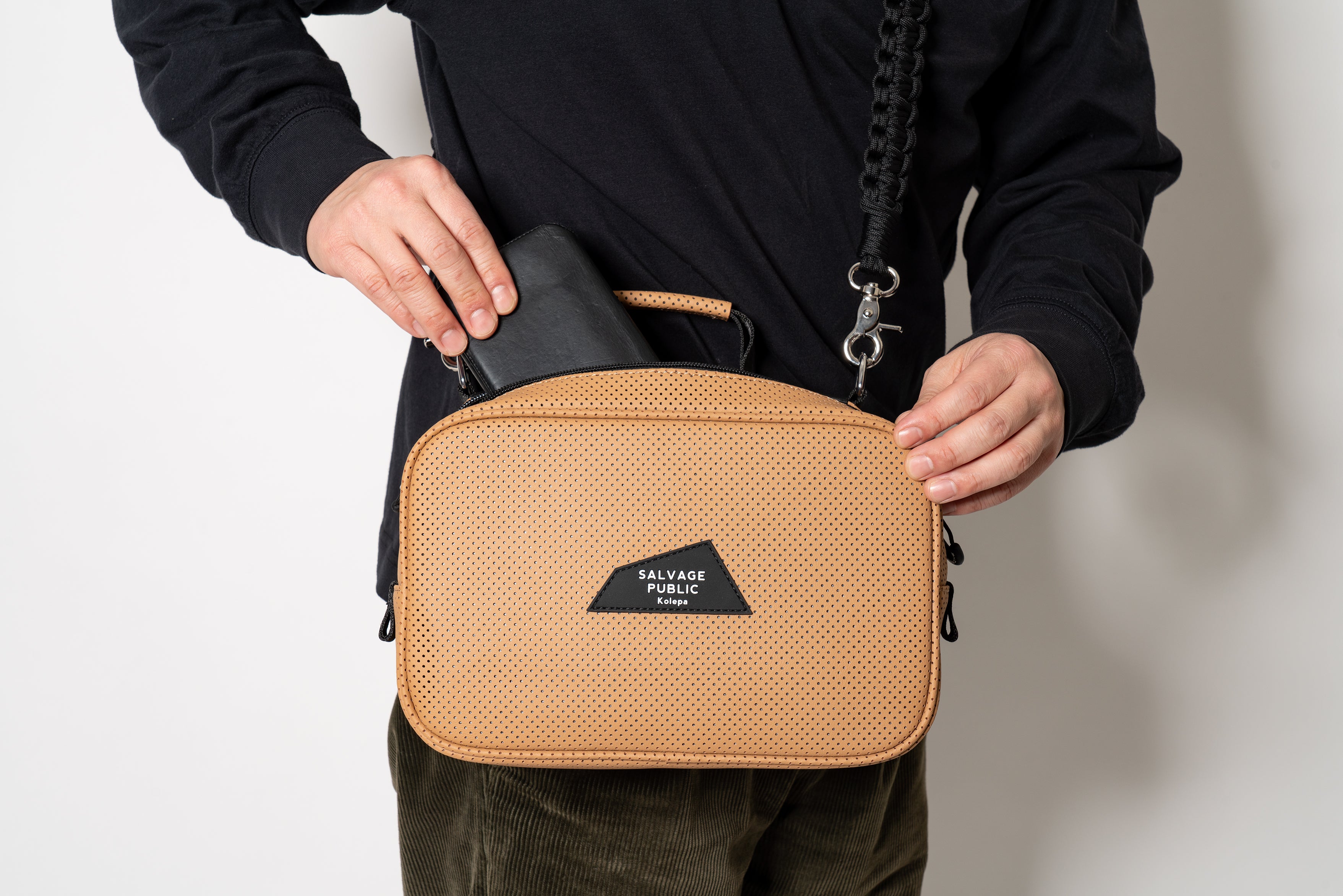 SALVAGE PUBLIC kolepa × muta MARINE］コンティニュア ミニポーチ