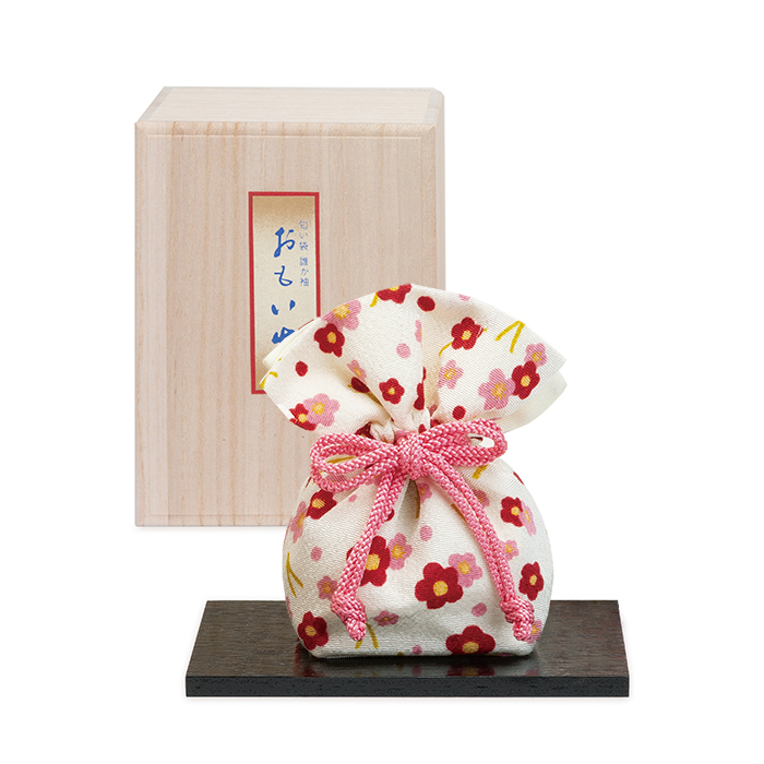 ウェブショップ誰が袖 上品 おもいで敷板セット・梅と松葉: 香りを