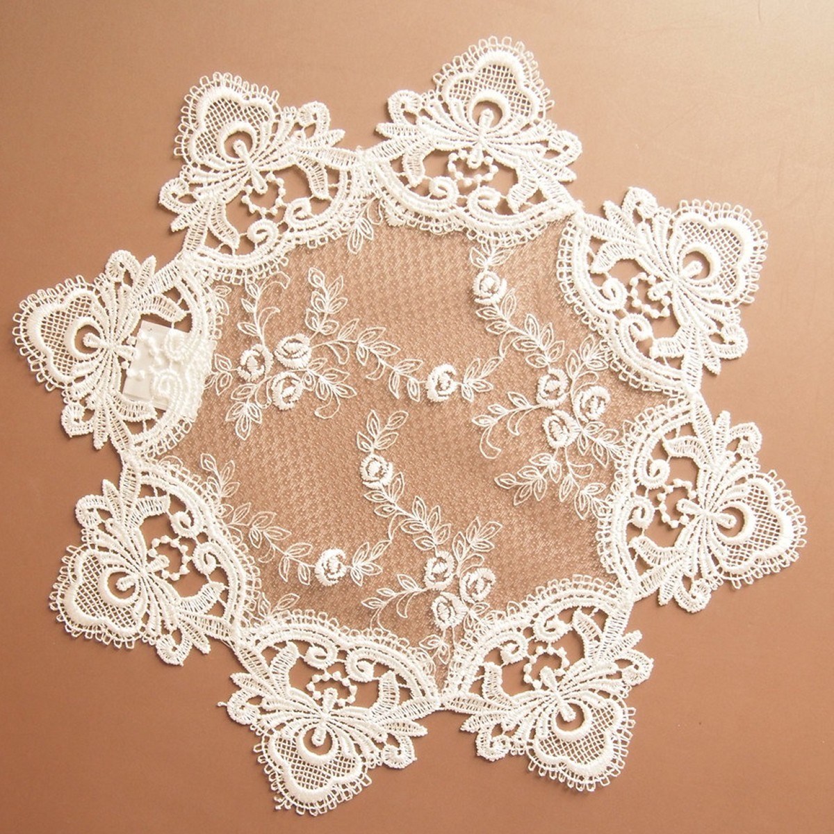 アンティークレース風 ドイリー ル・クワルツ Φ30cm : 雑貨屋カンフィ