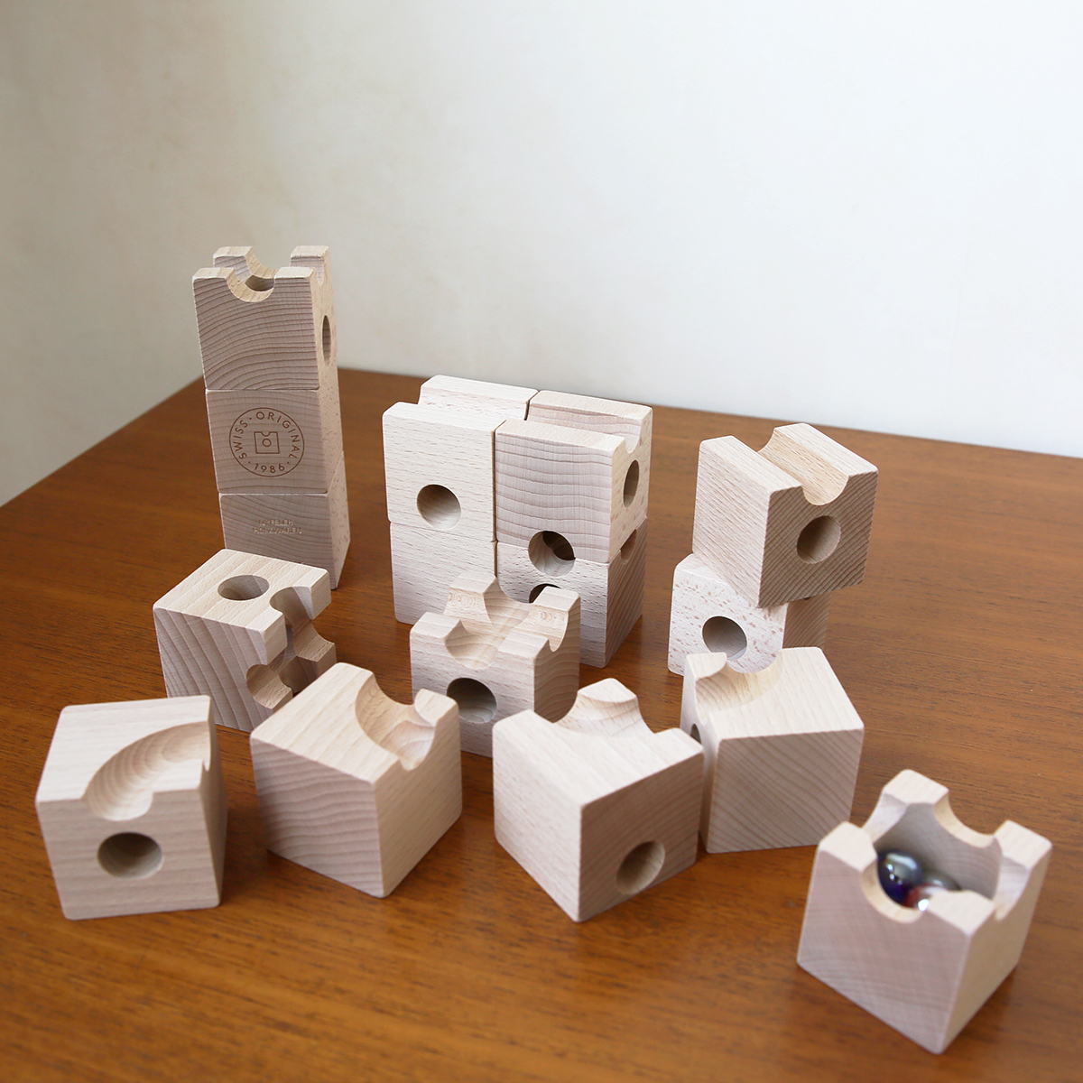 cuboro 【並行輸入品】キュボロ スタンダード 16 積み木 知育玩具 木の