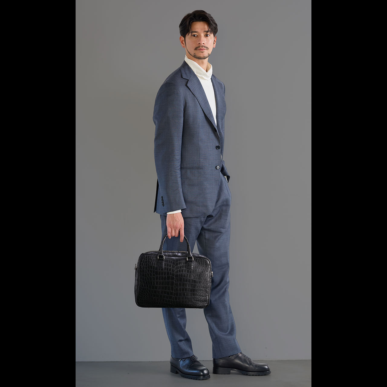 sankyo shokai（三京商会） 日本製 クロコダイル 2way ビジネスバッグ