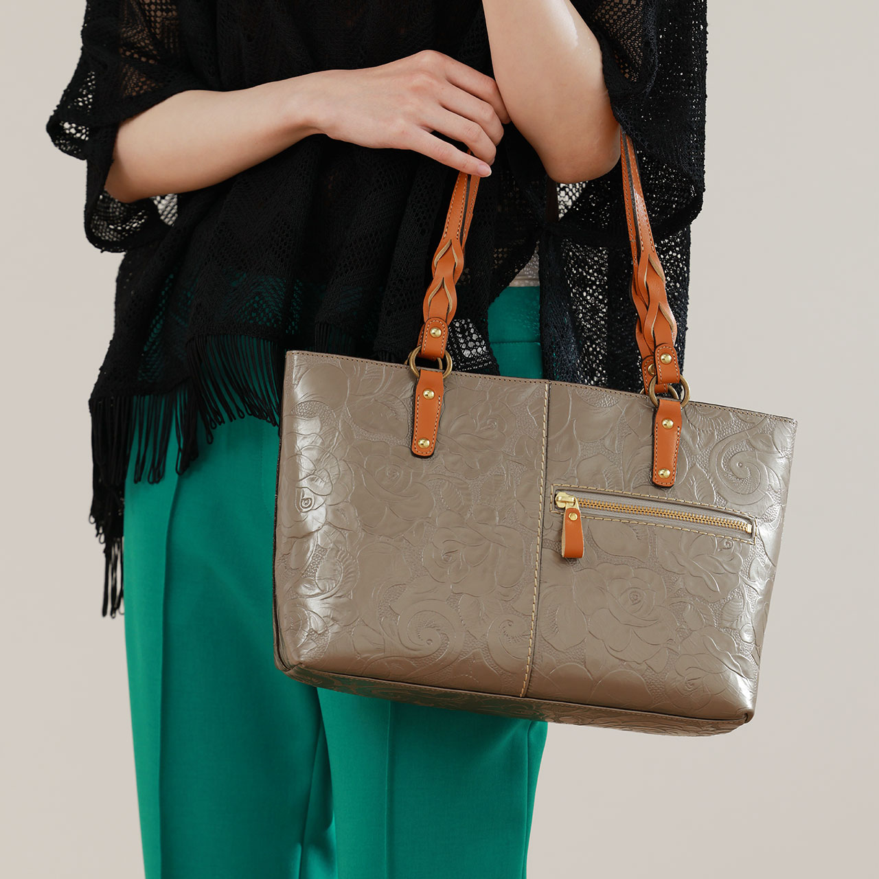 Jamale（ジャマレ） 牛革 トートバッグ レディース ローズ柄 型押し