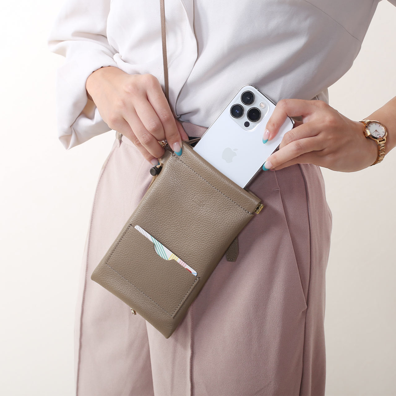 Moore様 美品】 Cathy Jane シュリンク加工やぎ革レザージャ 2026年