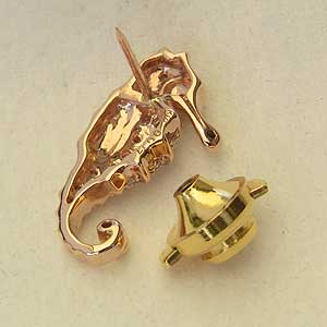 ブローチ ダイヤモンドブローチ k18G ピンクゴールド タツノオトシゴ