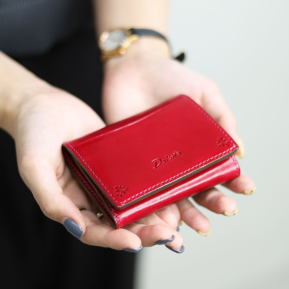 Dakota（ダコタ） 限定ギフト付 バンビーナ2 三つ折り財布 新品番