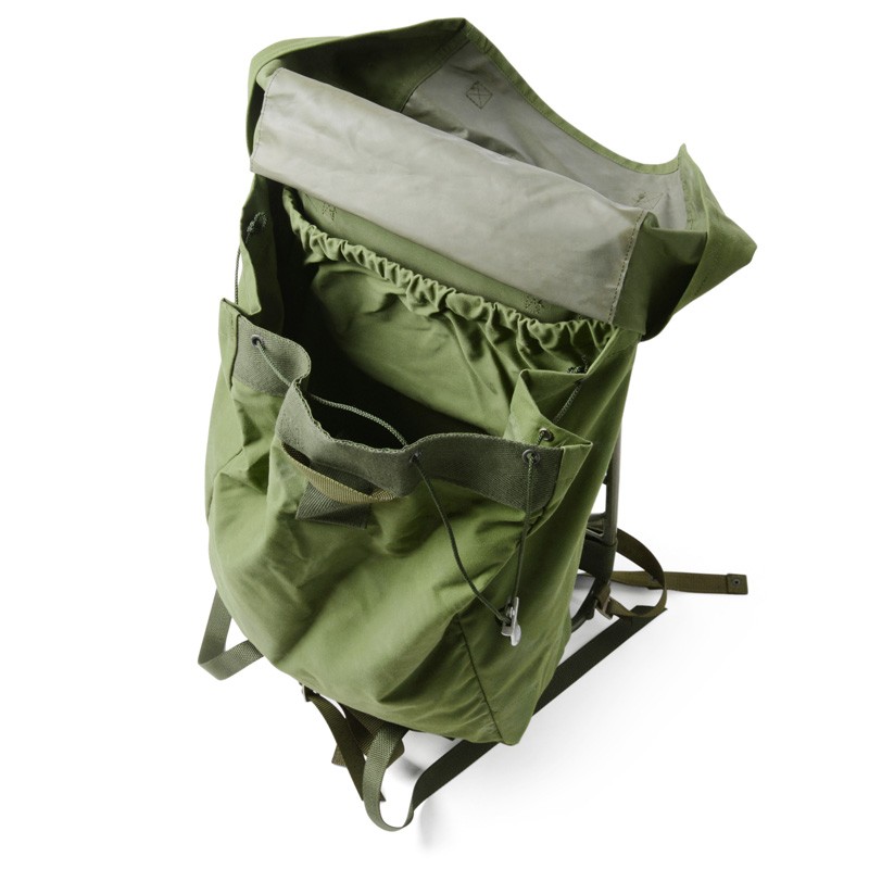 MILITARY（ミリタリー） 実物 新品 スウェーデン軍フレーム付き