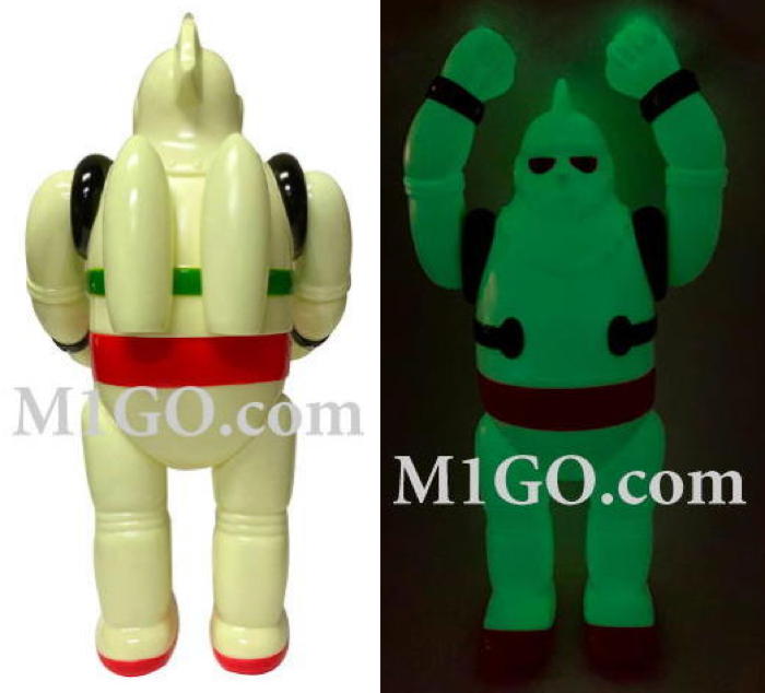 スーパーフェスティバル エクストラvol.4」でもM1号の「鉄人28号 蓄光