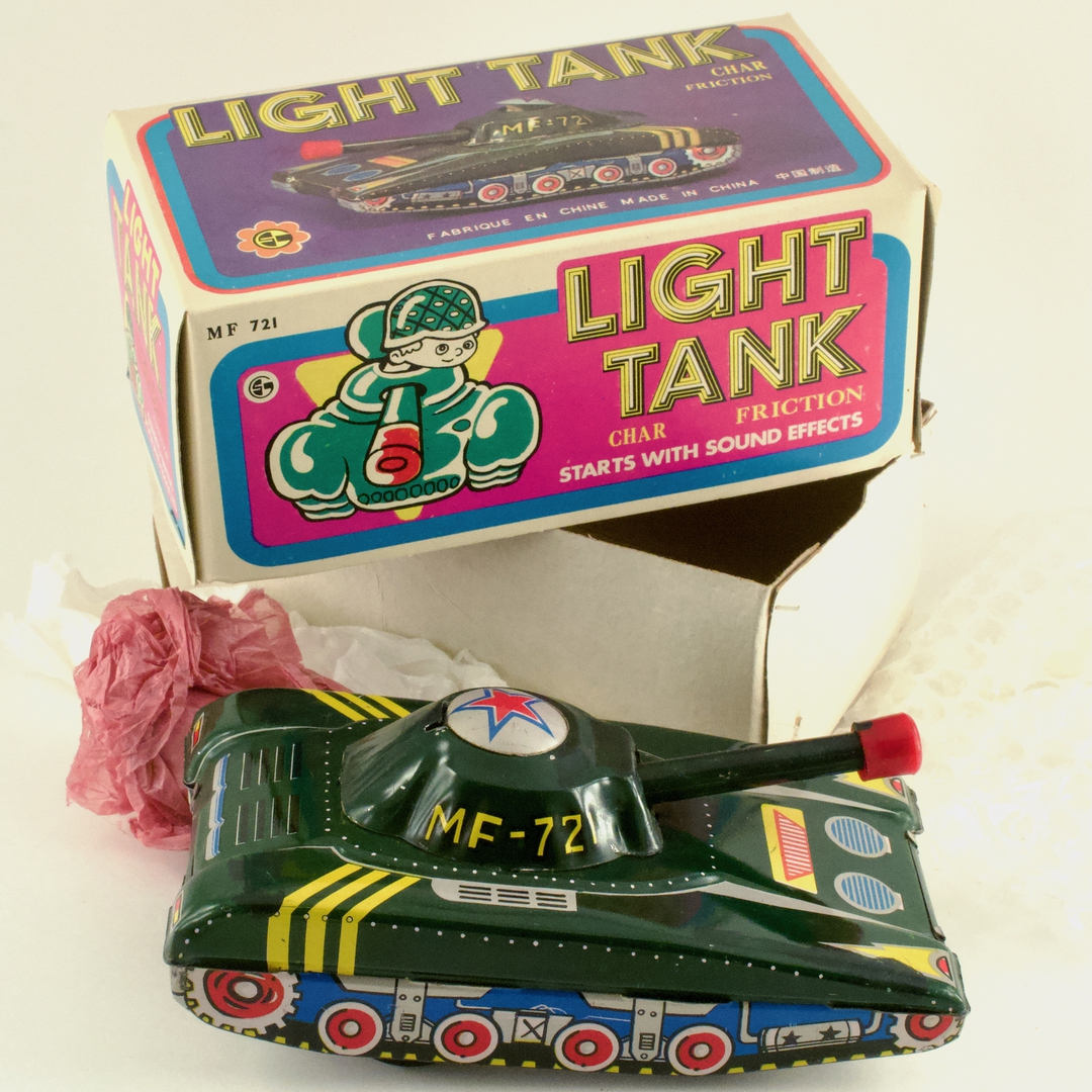 ブリキ 戦車 ライトタンク（LIGHT TANK） MF721 フリクション - いずみ