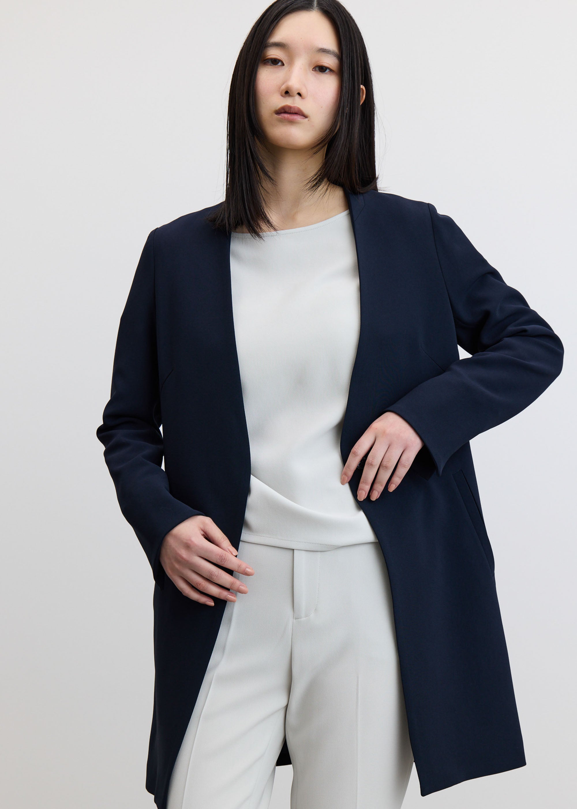 ロングノーカラージャケット - SOÉJU online store｜上質な大人の女性