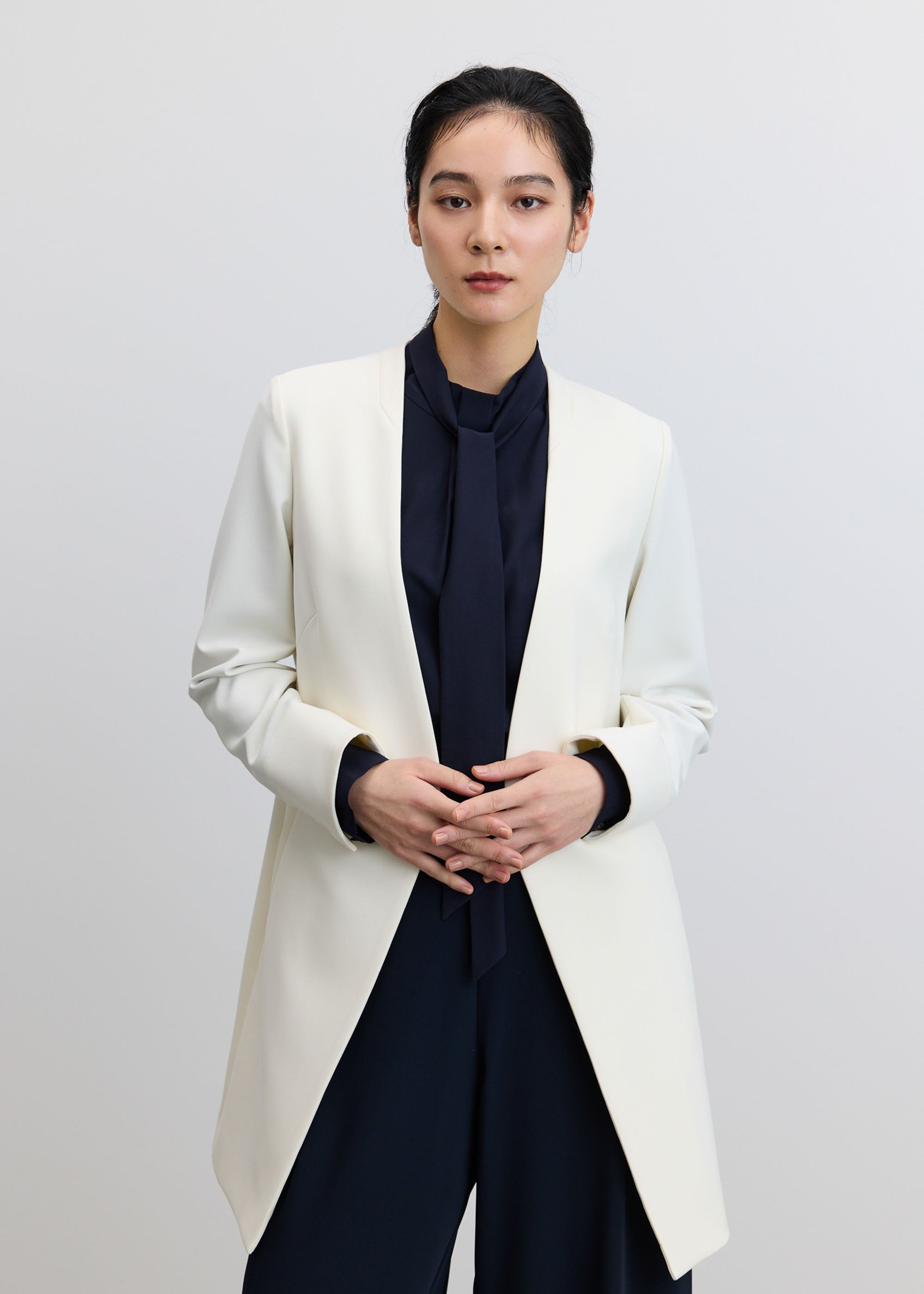 ロングノーカラージャケット - SOÉJU online store｜上質な大人の女性