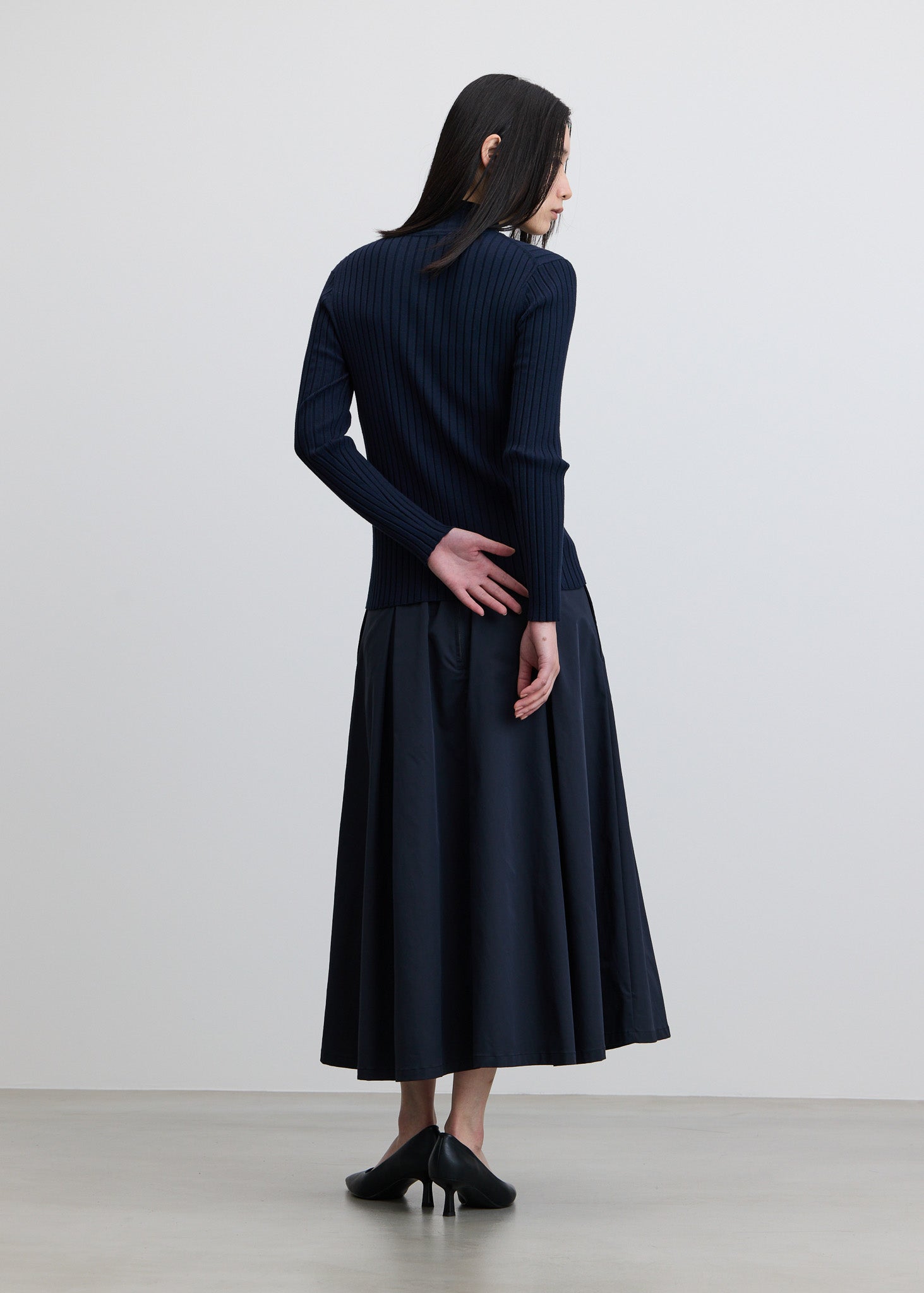 ワイドリブタートルネックニット - SOÉJU online store｜上質な大人の