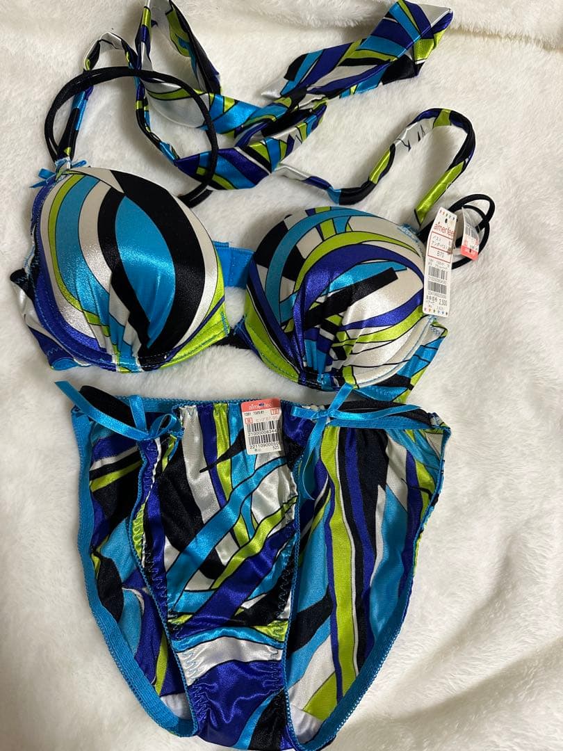 エメフィール サテンプッチ柄ブラジャーショーツセット　B70/M