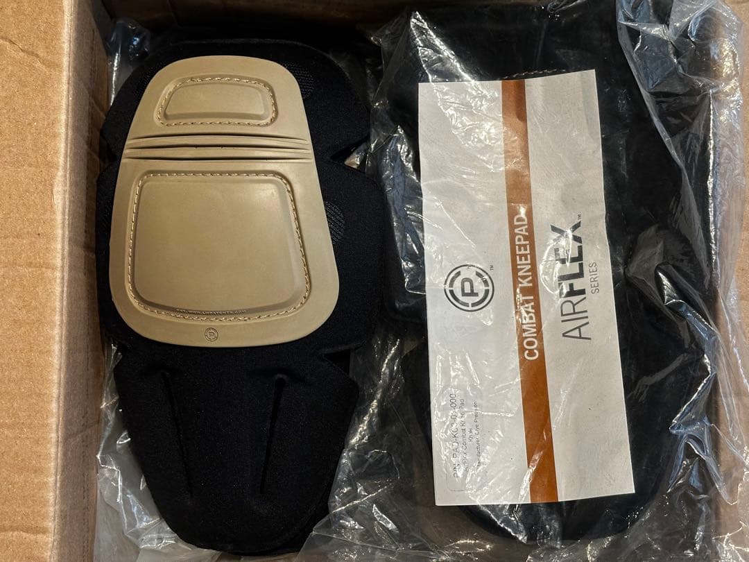 新品・実物 Crye Precision G3コンバットパンツ用ニーパッド