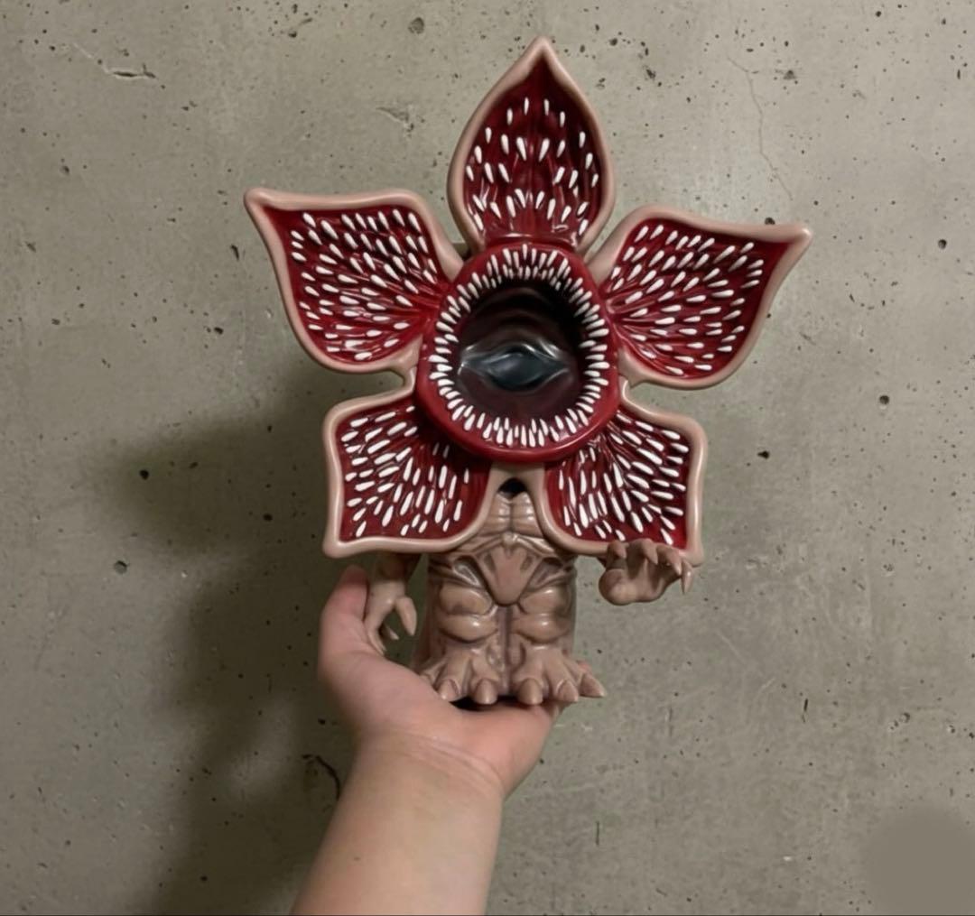 ストレンジャーシングス デモゴルゴン 貯金箱 ※在庫1点のみ 即購入