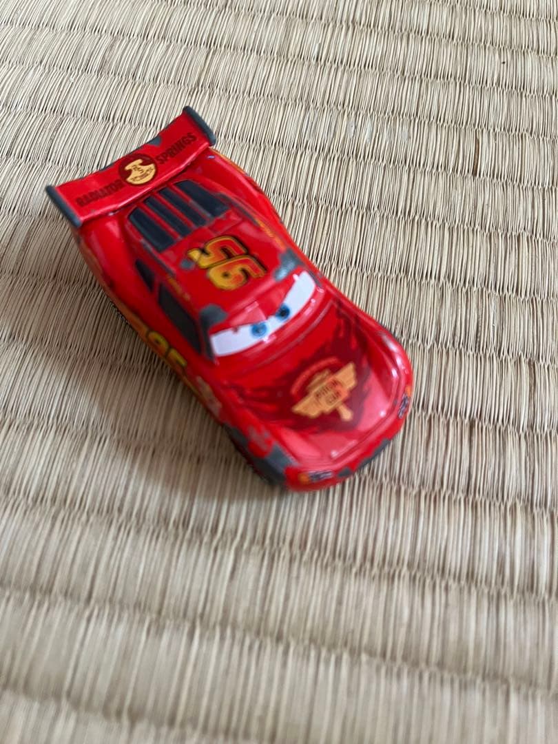 トミカ ライトニング・マックィーン 赤