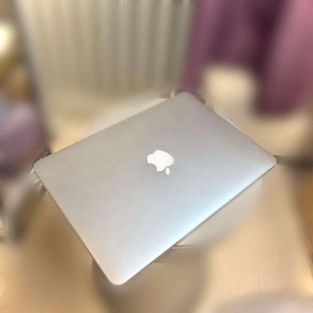 【美品】Macbook Pro Retina 13インチ 256GB Amazon.co.jp: 【整備済み品】Apple MacBook Pro Retina Early 2015(13