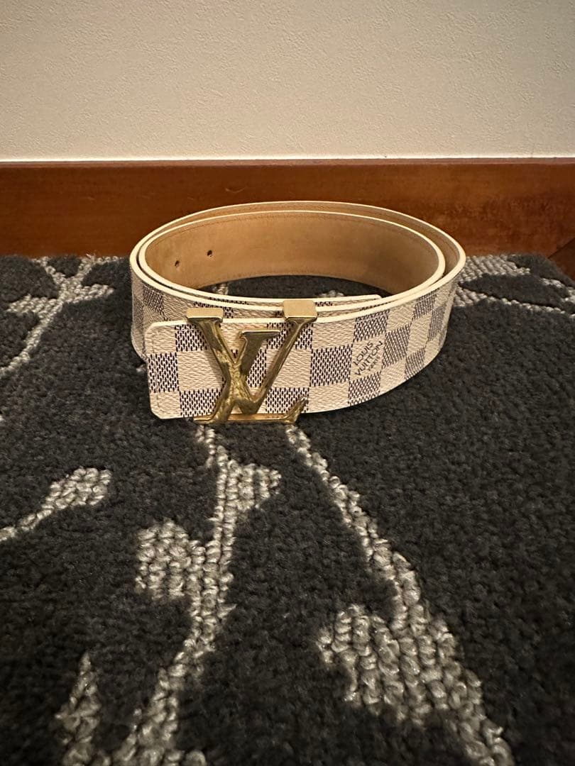 Louis Vuitton ダミエベルト ゴールドバックル　白　メンズ　85