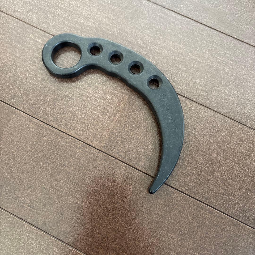 スティーブタラーニ　カランビット　非金属 KRAMBIT 武術　アメリカ　USA