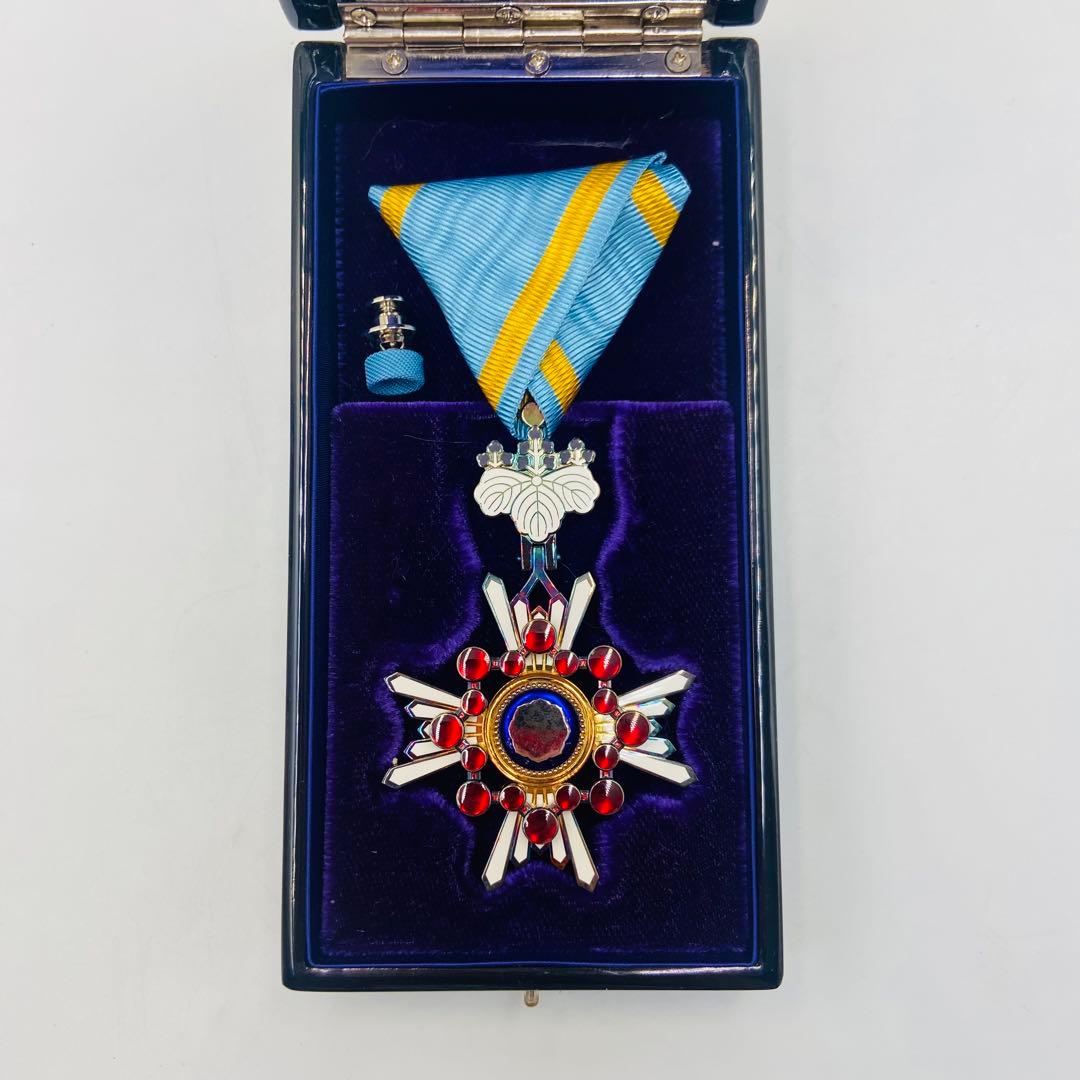 瑞宝双光章 瑞賓雙光章 共箱 付き 勲章 徽章 当時物 現状品 希少品