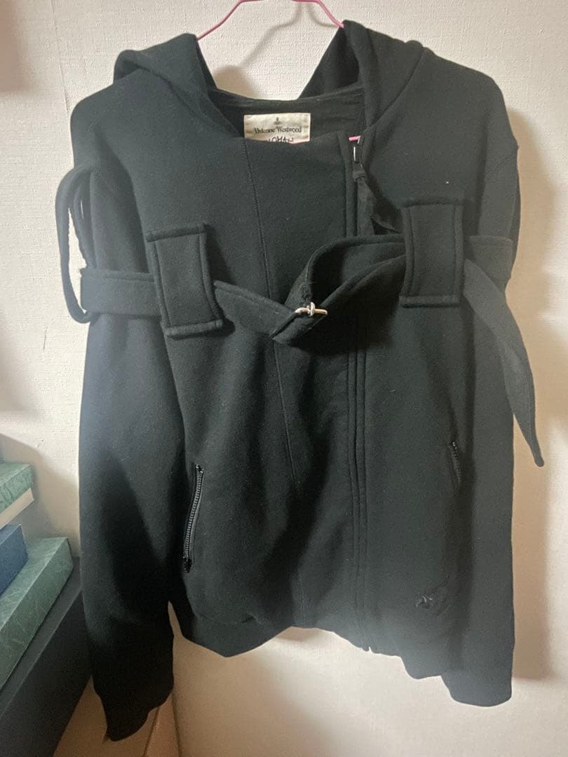 Vivienne Westwood アングロマニア ブラックベルトパーカー