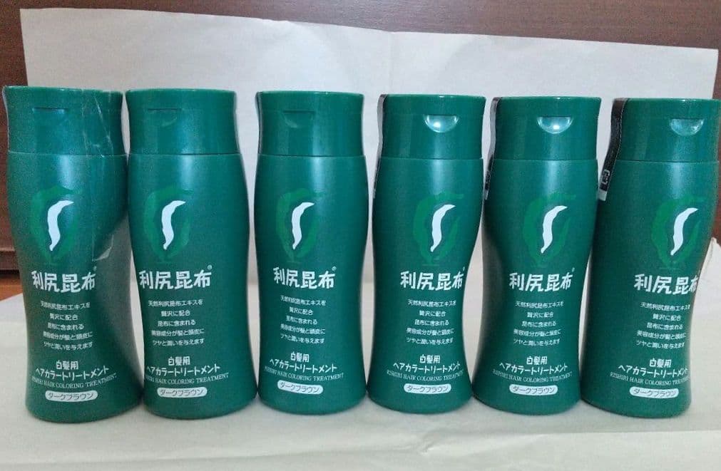 利尻ヘアカラートリートメント（ダークブラウン / 6本セット）