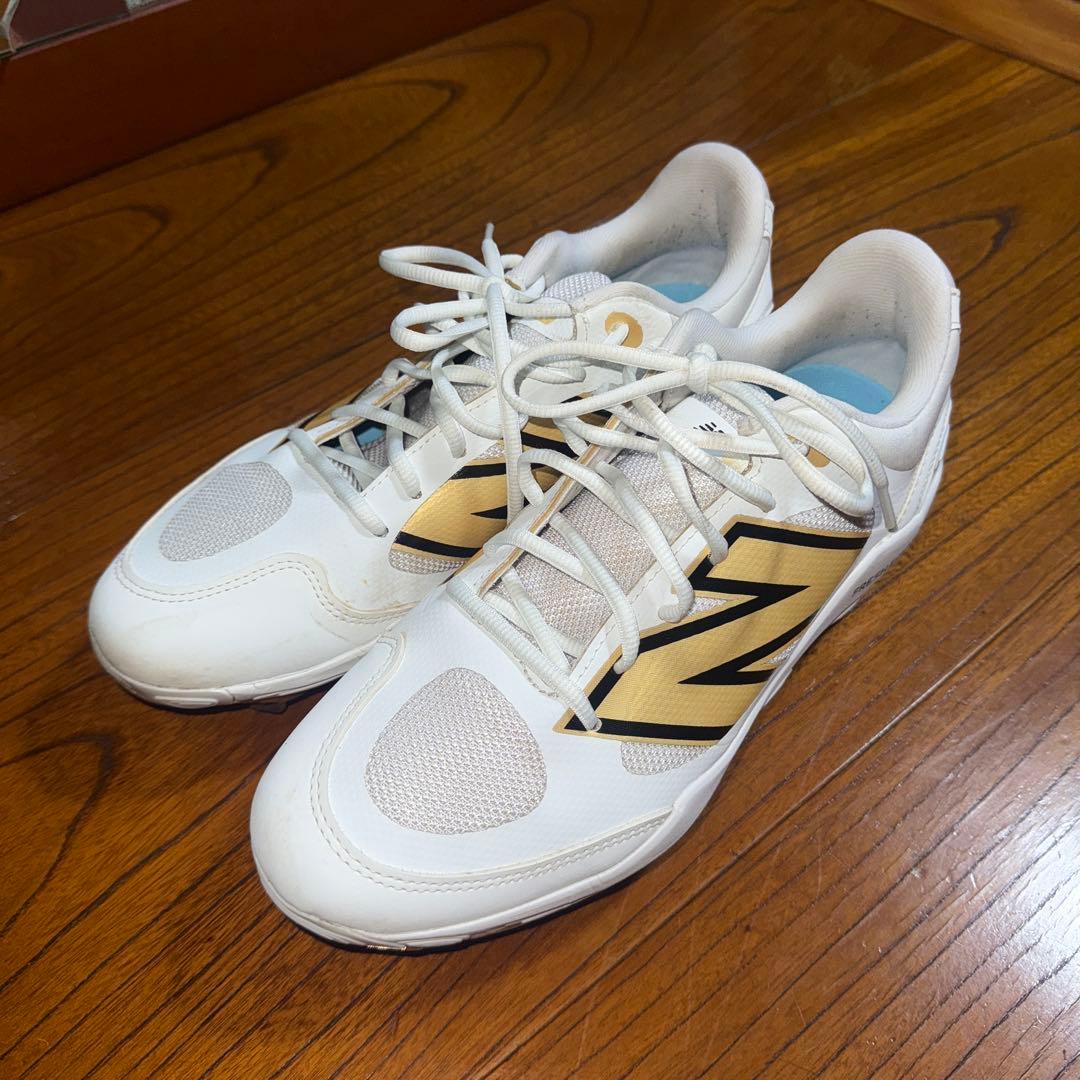 New Balance Fresh Foam 野球用スパイク