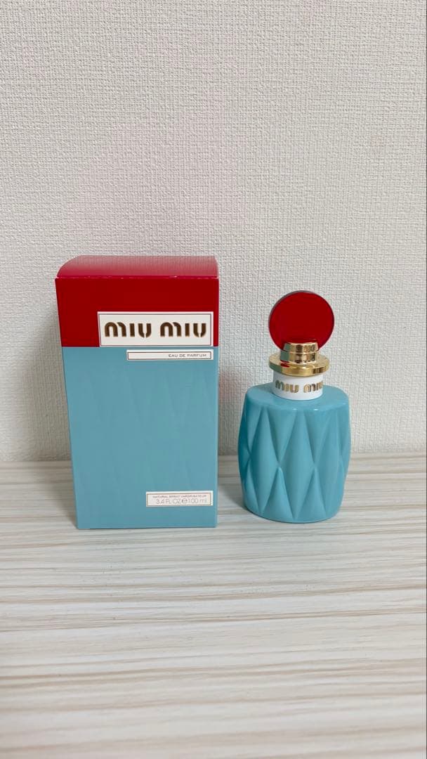 Miu Miu オードパルファム 100 ml