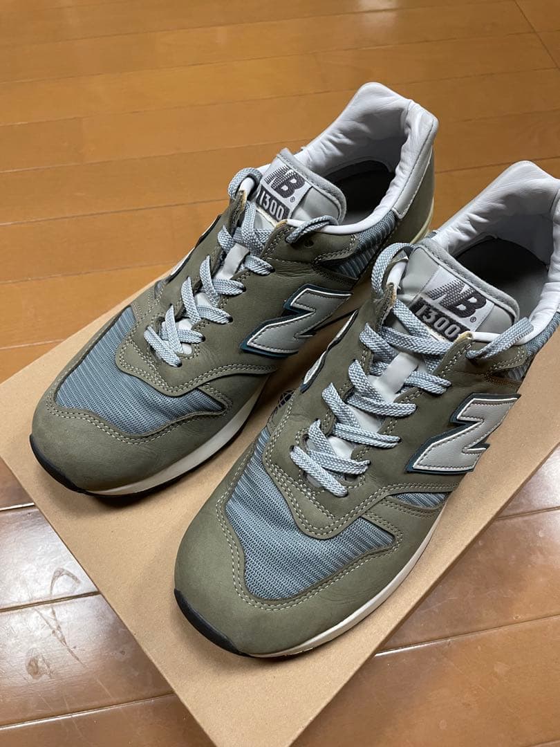 靴 New Balance M1300 JP2
