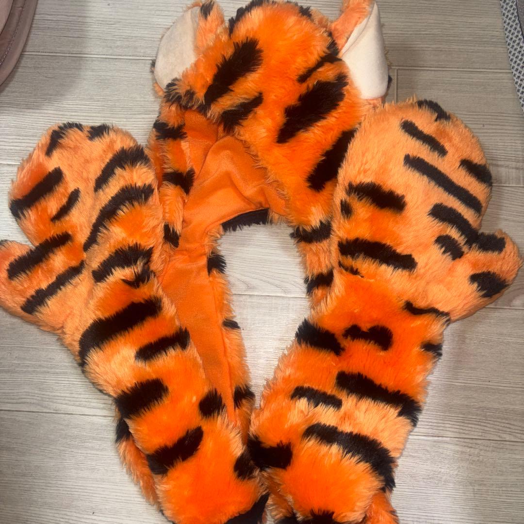 新品ティガーマフラーキャップ