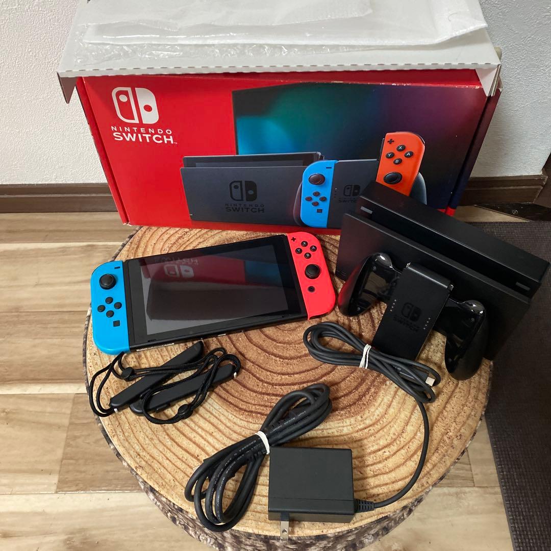 Nintendo Switch ニンテンドースイッチ本体　ネオン ①