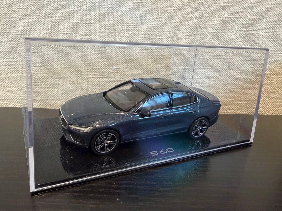 ［ディーラー正規品］ボルボ S60 デニムブルー 1/43模型 Amazon | ミニカー 1/43 ボルボ S60 デニムブルー ディーラー正規品