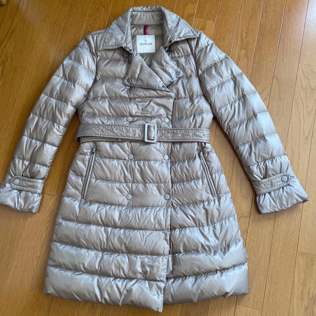 MONCLER ベージュ ダウンコート ベルト付き