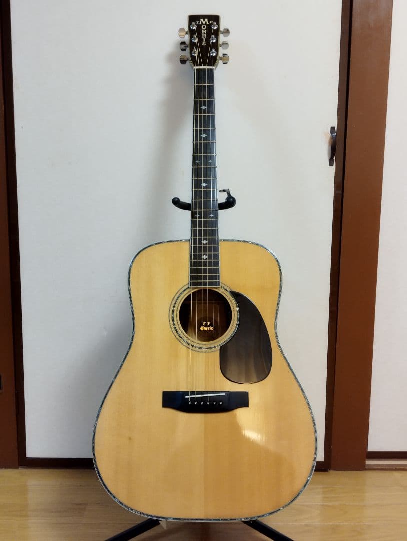 Morris W-50 1977年製 ハードケース付