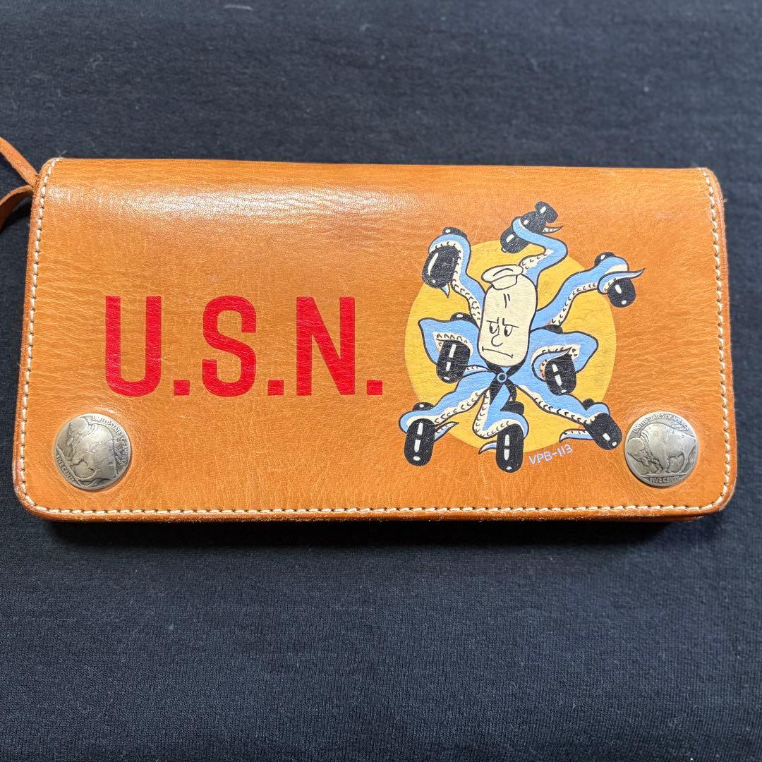 【美品】革蛸　長財布　U.S.N.ロゴ