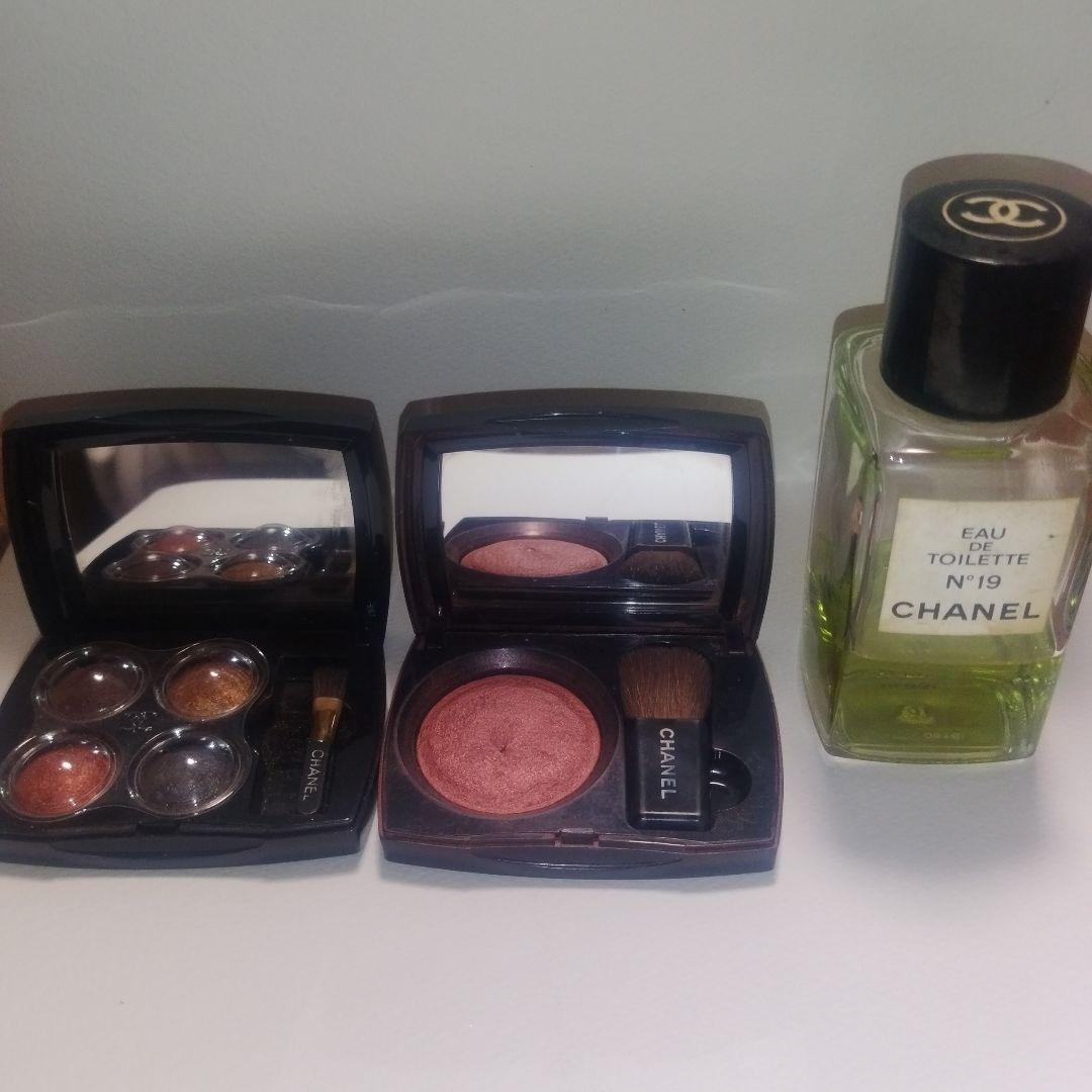 CHANEL コスメまとめ チーク アイシャドウ 香水 - メルカリ