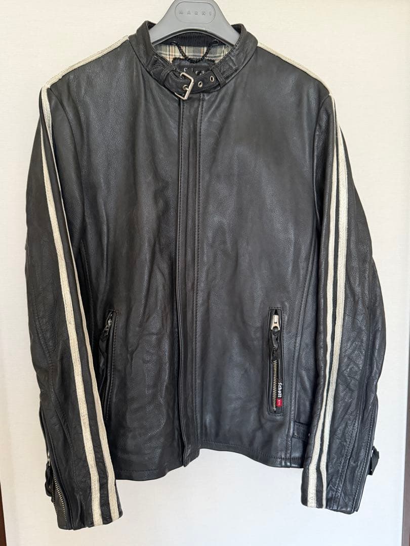 Schott 黒 レザージャケット Mサイズ 本革レザージャケットが3万円台！Schott直系のノウハウを継承した注目