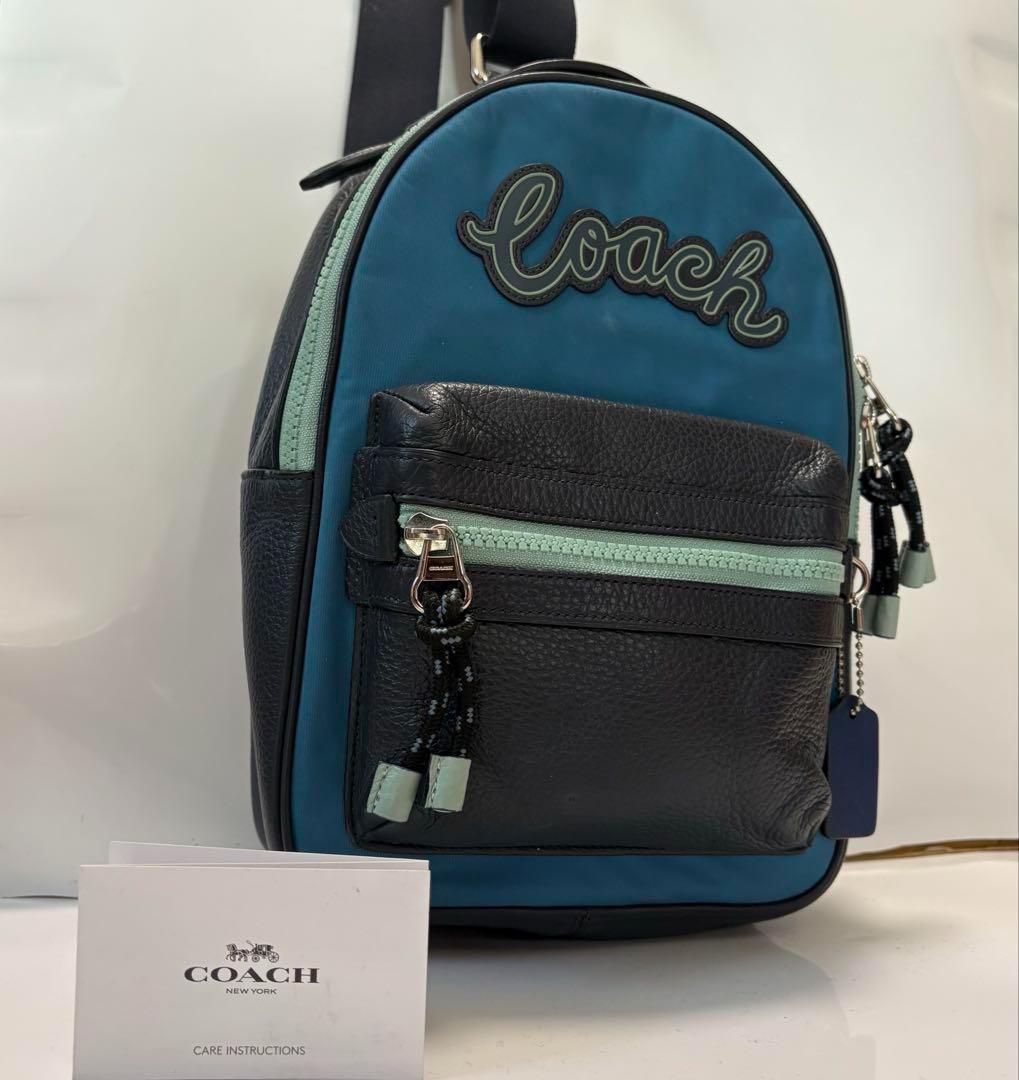 専用極美品　コーチ　ワンショルダーボディバッグ　ネイビー　レザー　ロゴワッペン COACHショルダーバッグ ワッペン刺繍NYレザーネイビー黒 - メルカリ