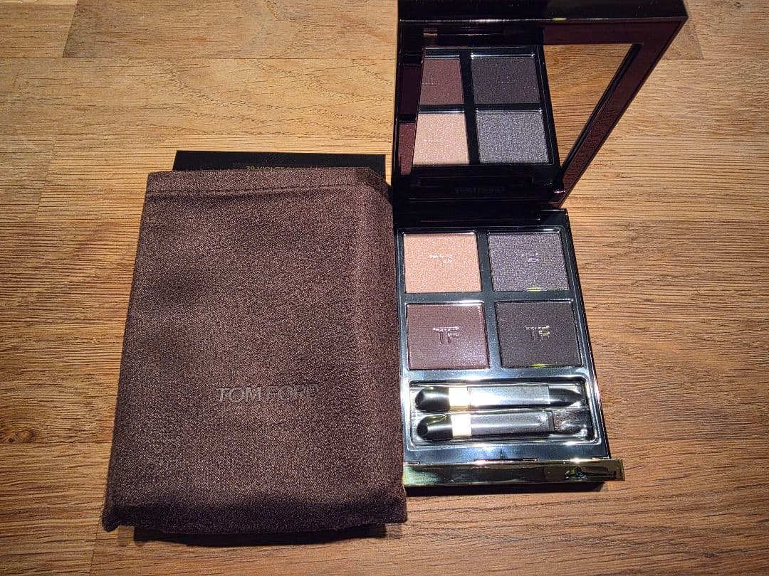 TOM FORD アイカラークワッドクリーム 39 VIOLET SATINE