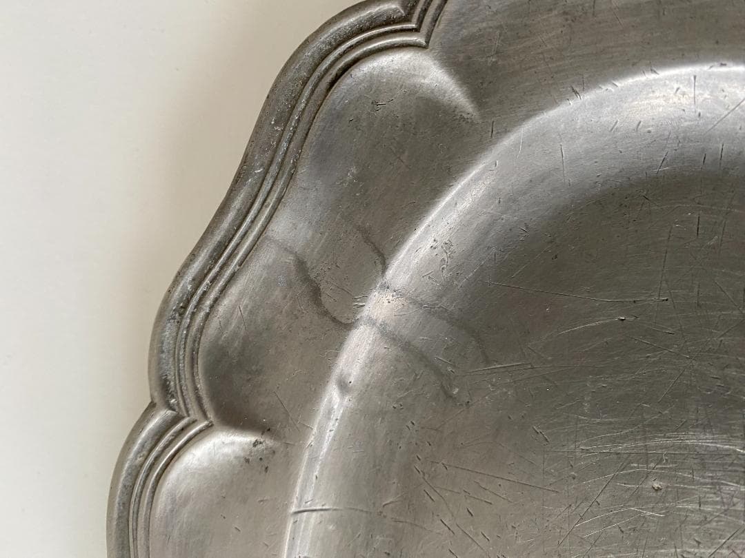 フランス アンティーク ピューター エタン 花リム オーバル プレート