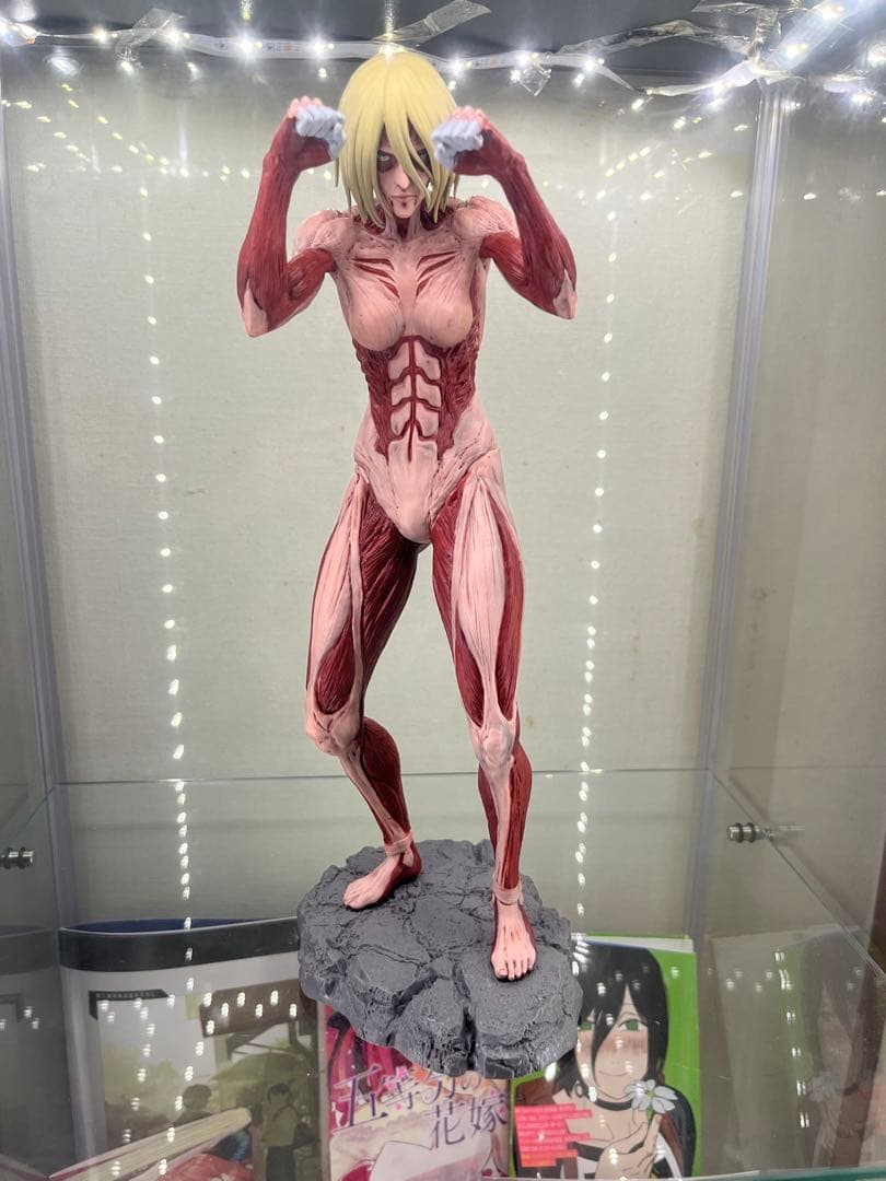 女型の巨人　フィギュア　一番くじ