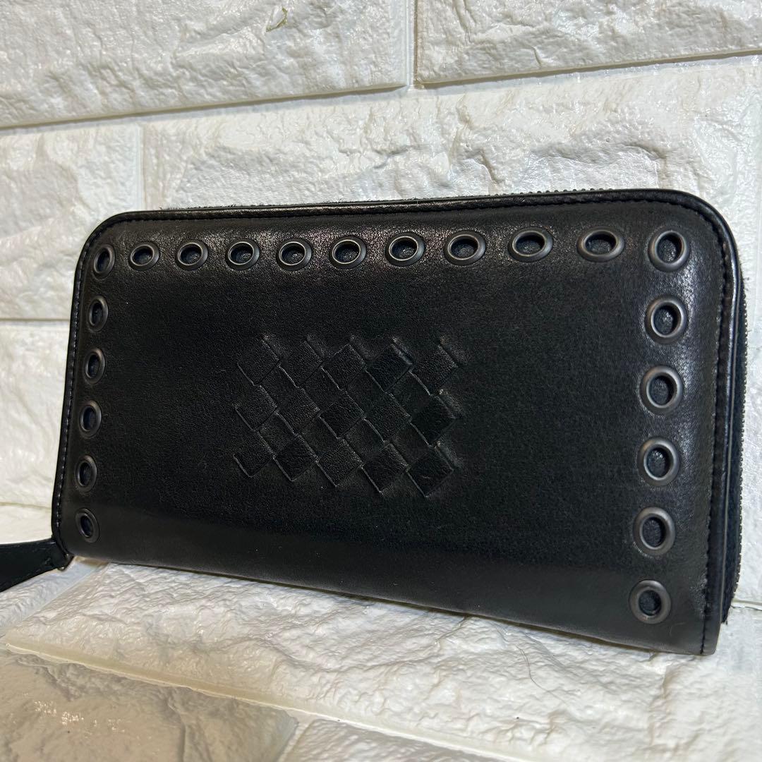 《希少モデル》ボッテガヴェネタ 長財布 イントレチャートスタッズ パンチング/黒