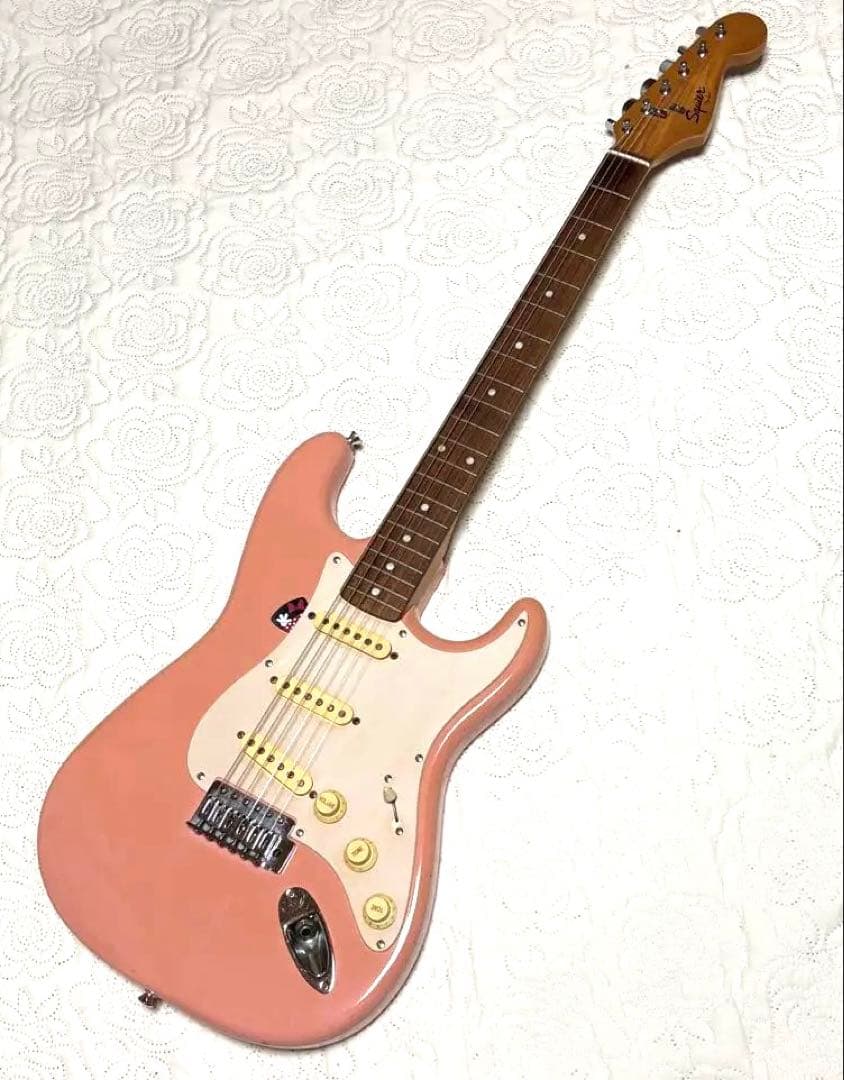 Squier by Fender スクワイヤー ストラトキャスター ピンク