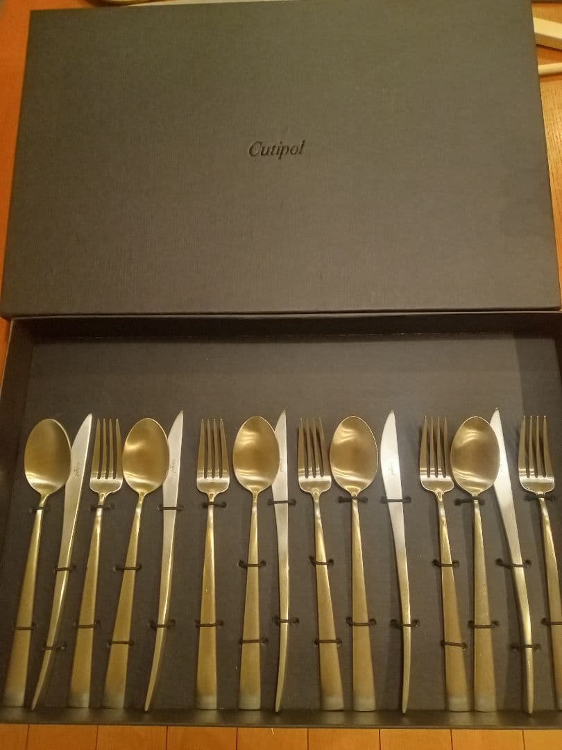 ハ*リ様 Cutipol カトラリーセット 15点 新品 箱入り